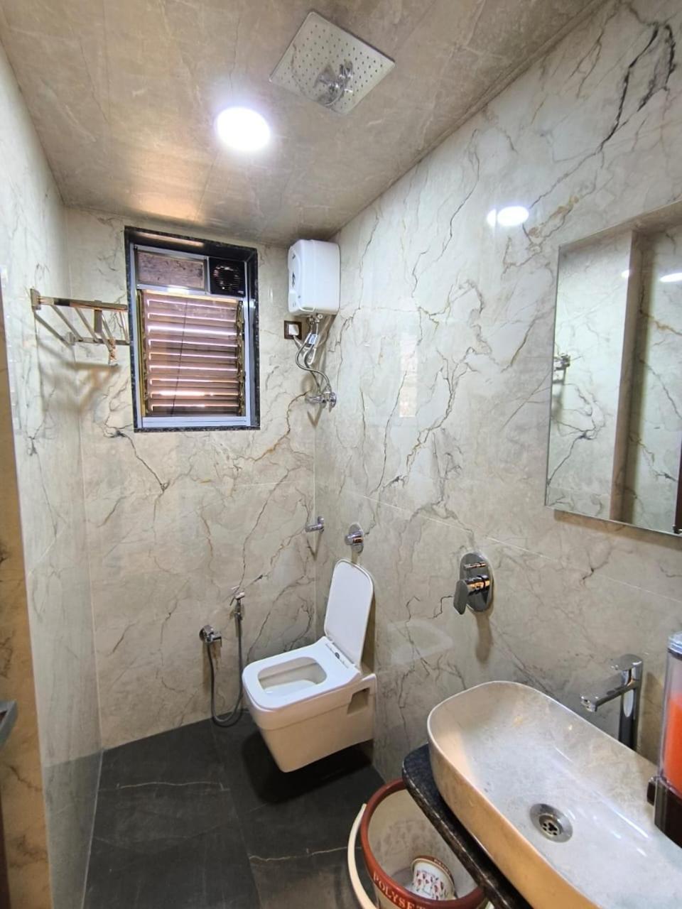 Sharan Residency Hotel Navi Mumbai Exterior foto