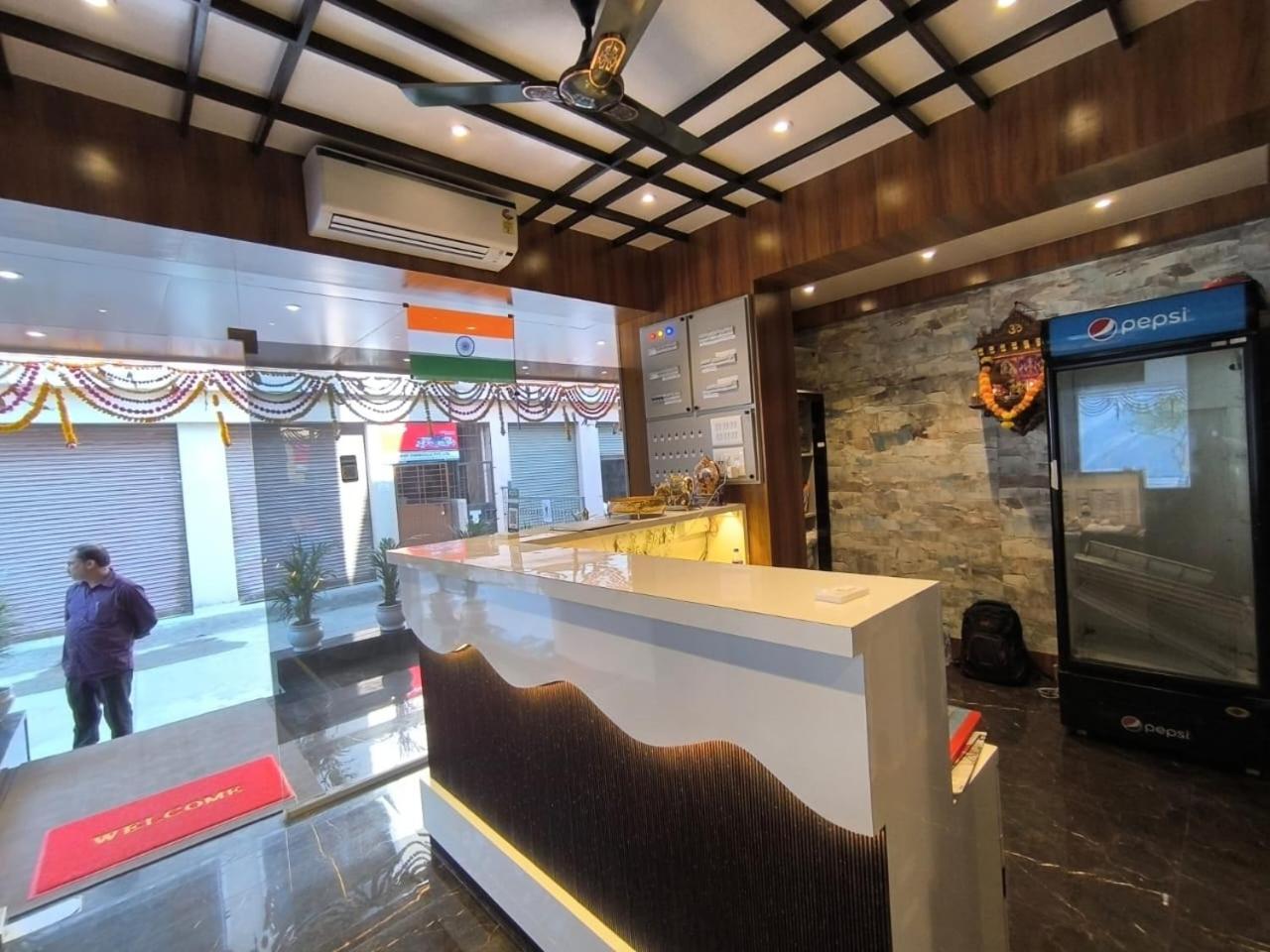 Sharan Residency Hotel Navi Mumbai Exterior foto