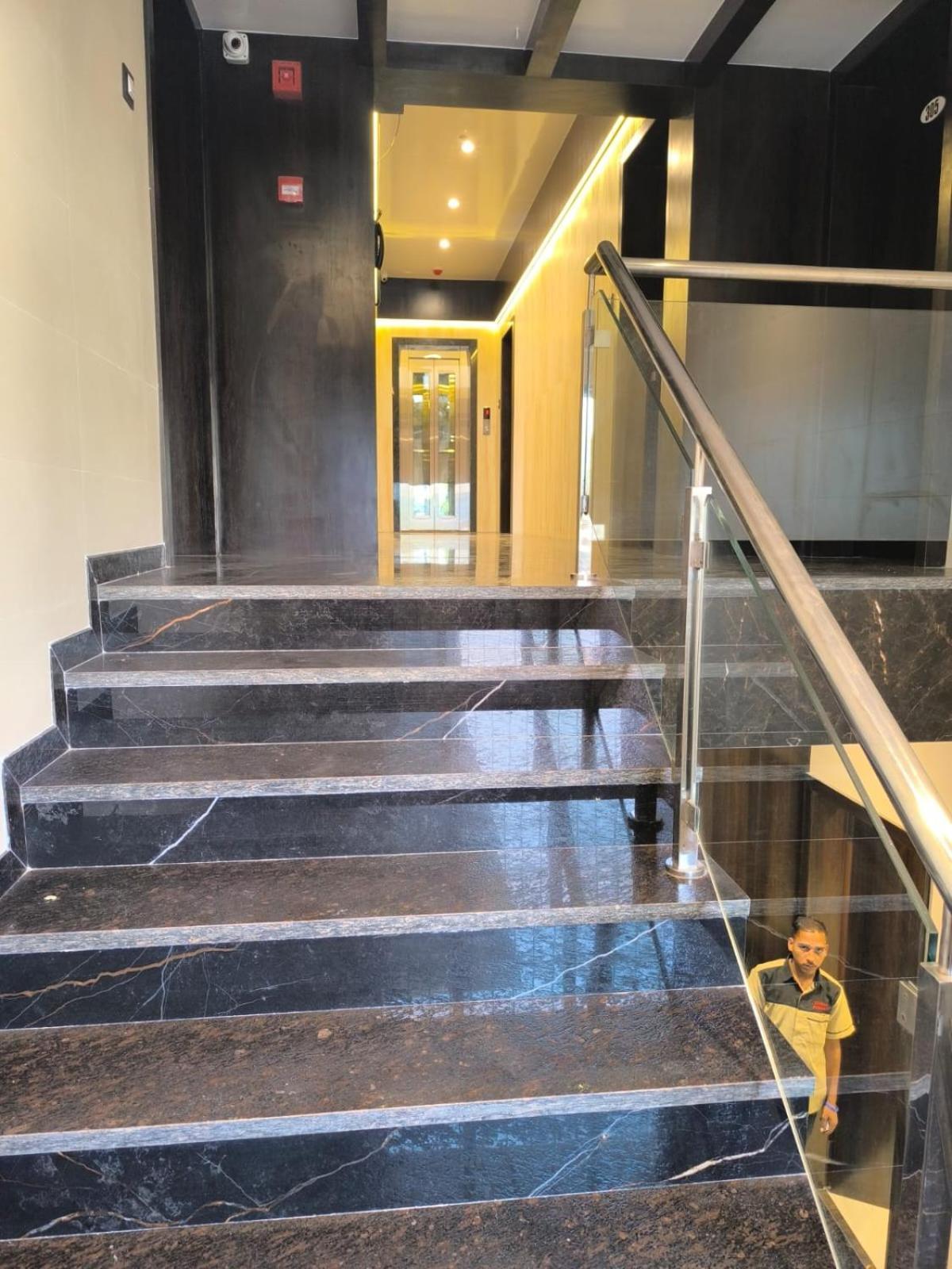 Sharan Residency Hotel Navi Mumbai Exterior foto