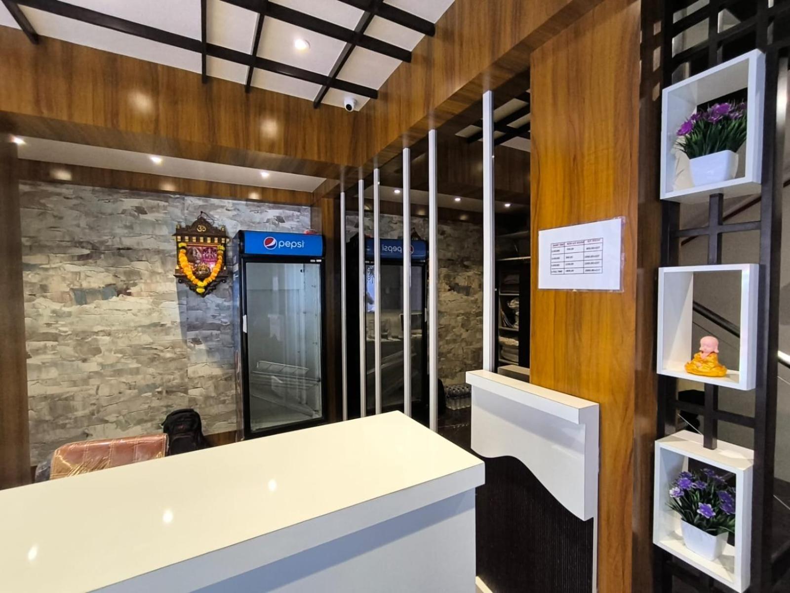 Sharan Residency Hotel Navi Mumbai Exterior foto